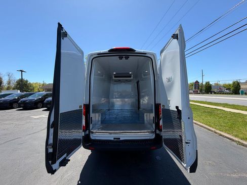Used 2023 Ford Transit 250 148 High Roof RWD image 15