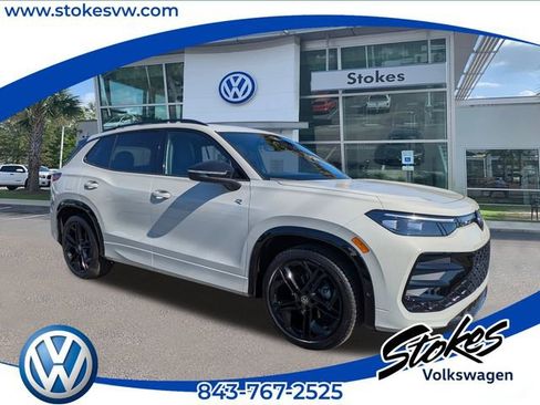 New 2026 Volkswagen Tiguan SE R-Line image 1