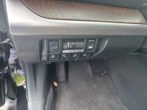 Used 2018 Subaru Outback 2.5i Limited AWD/4WD image 22
