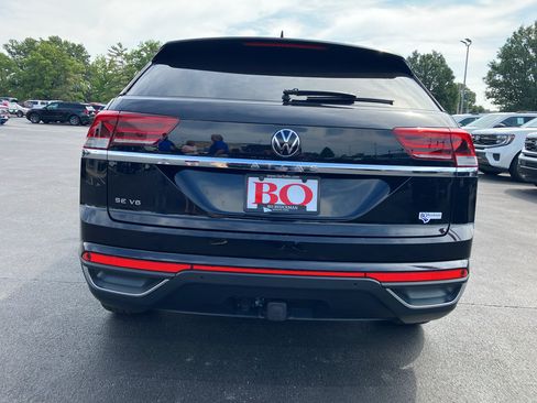 Used 2022 Volkswagen Atlas Cross Sport SE FWD image 4