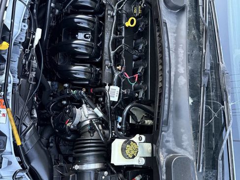 Used 2015 Ford Transit Connect XL image 16