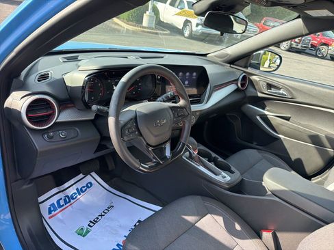 Used 2024 Chevrolet Trax RS w/ Driver Confidence Package image 10