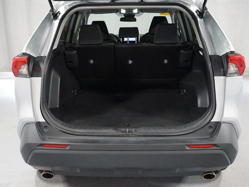 Certified 2025 Toyota RAV4 XLE FWD image 34