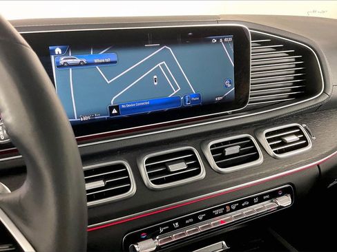 Used 2026 Mercedes-Benz GLS 450 4MATIC image 6