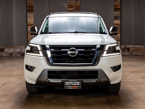 Used 2023 Nissan Armada Platinum w/ Captain's Chairs Package image 2