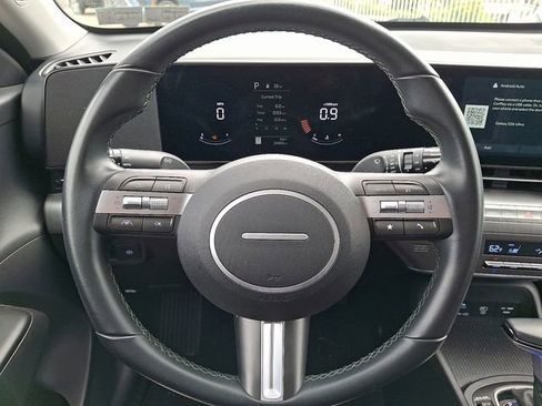Used 2024 Hyundai Kona SEL AWD/4WD image 19
