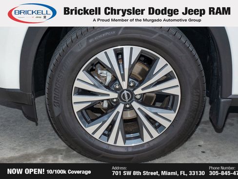 Used 2023 Nissan Rogue SV w/ SV Premium B Package image 39