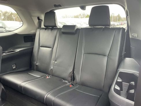 New 2026 Toyota Grand Highlander Platinum image 18