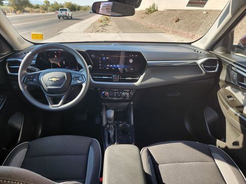 Used 2024 Chevrolet TrailBlazer LT w/ Driver Confidence Package image 23