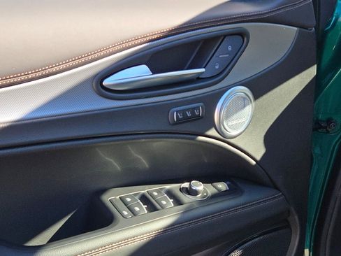 New 2025 Alfa Romeo Stelvio Sprint image 22