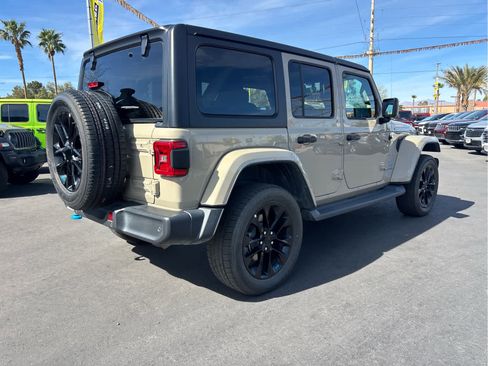 Used 2022 Jeep Wrangler Unlimited Sahara w/ Cold Weather Group image 5