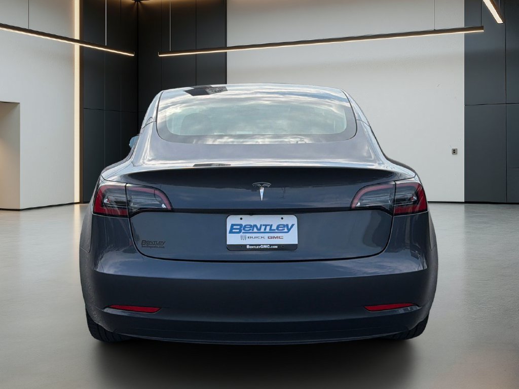 Used 2023 Tesla Model 3 Standard Range RWD image 5