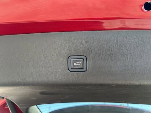 Certified 2023 Chevrolet Traverse RS image 31