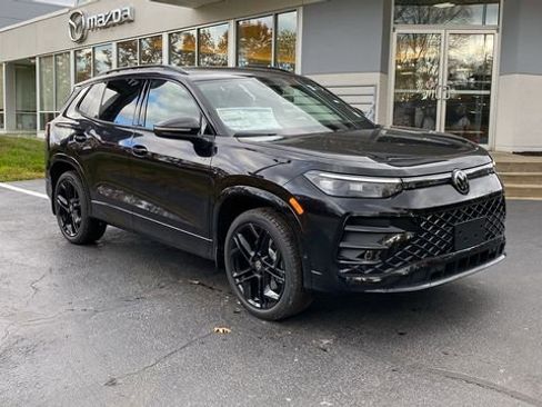 New 2026 Volkswagen Tiguan SE R-Line image 3