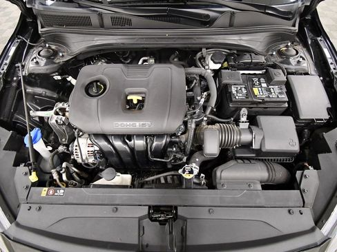 Certified 2024 Kia Forte LXS w/ LXS Technology Package image 12