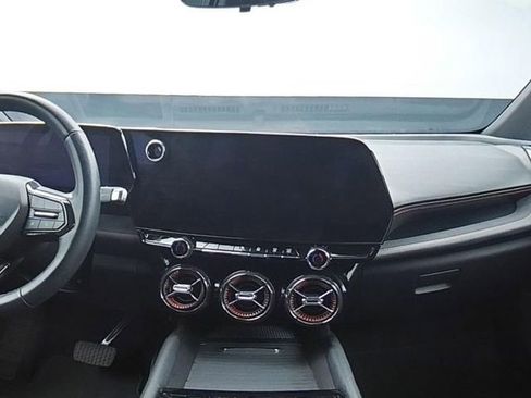 Used 2024 Chevrolet Blazer EV RS image 28