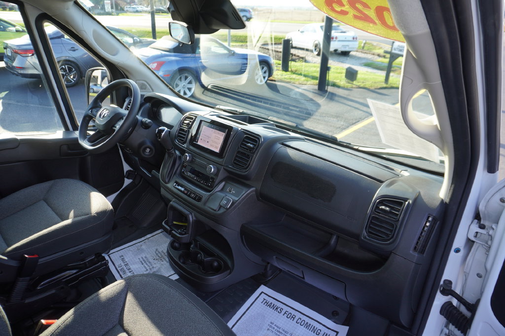 Used 2025 RAM ProMaster 2500 w/ U-Haul Equipment Group FWD image 30