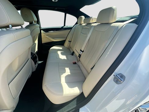 Certified 2023 BMW 530i RWD image 24