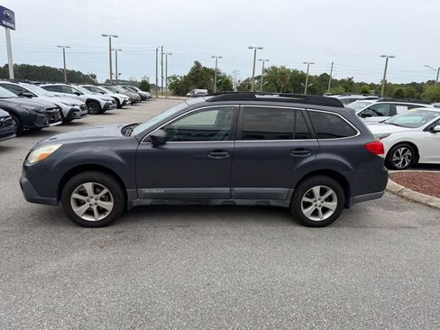 Used 2013 Subaru Outback 2.5i Limited AWD/4WD image 11