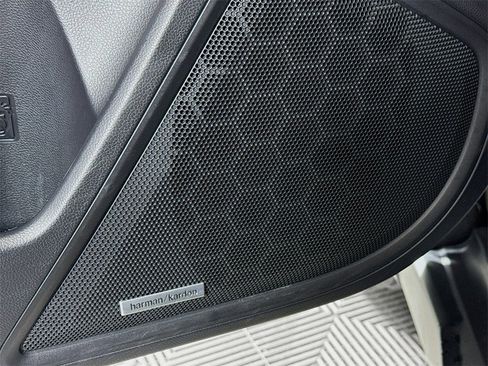 Used 2021 Subaru Outback Limited XT image 19