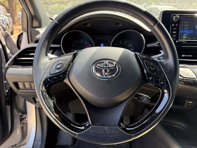 Used 2018 Toyota C-HR XLE FWD image 9