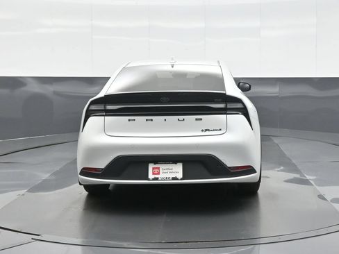 Certified 2024 Toyota Prius Prime FWD image 6