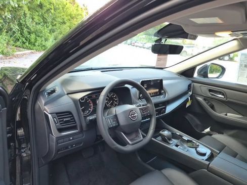 New 2026 Nissan Rogue Dark Armor AWD/4WD image 15