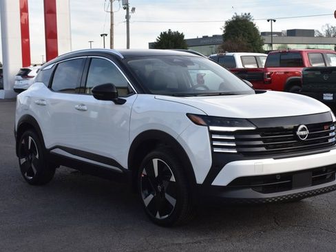 New 2026 Nissan Kicks SR w/ SR Premium Package image 3