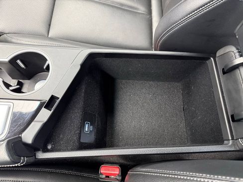 Used 2023 Genesis G70 2.0T AWD/4WD image 35