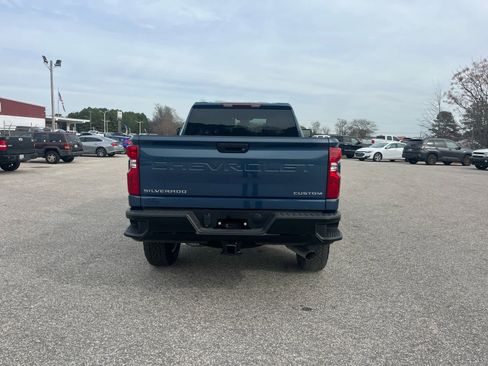 New 2026 Chevrolet Silverado 2500 Custom w/ Z71 Off-Road Package image 7