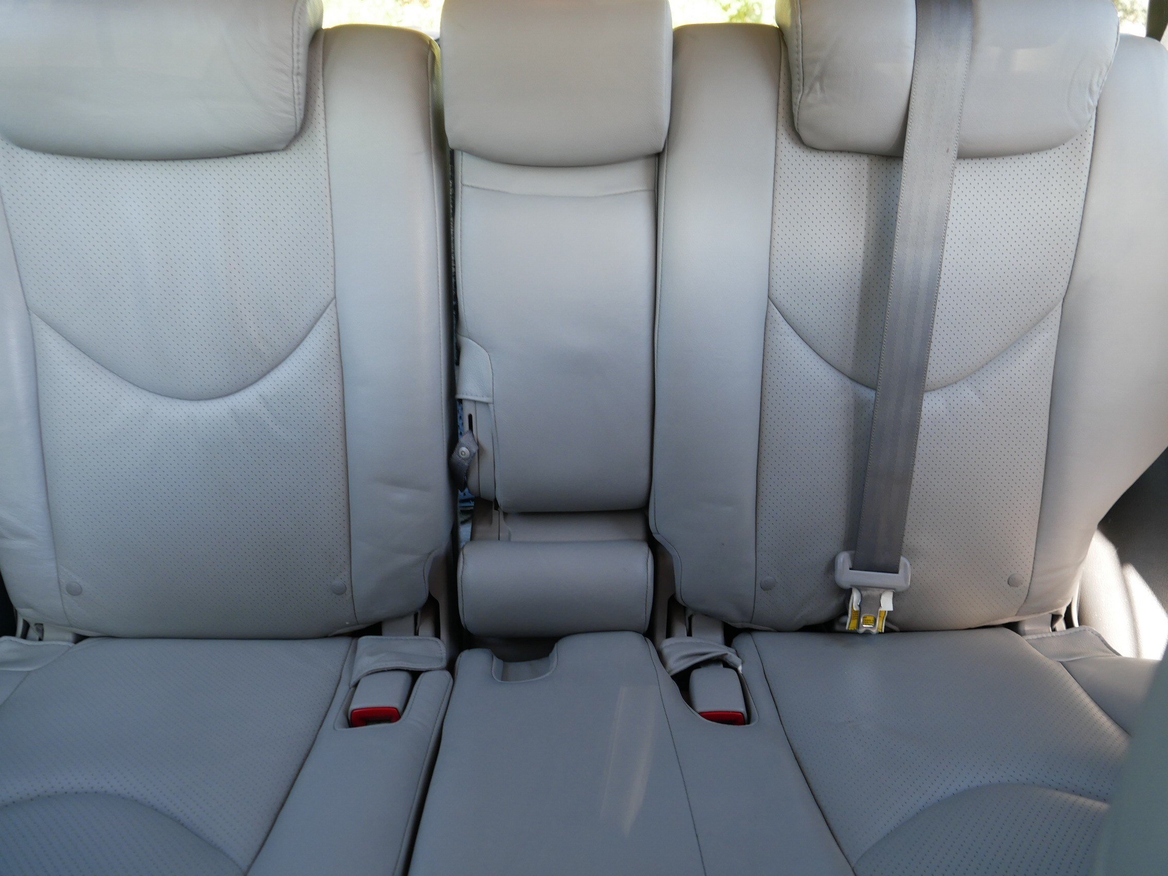 Used 2011 Toyota RAV4 Limited w/ Limited Extra Value Pkg AWD/4WD image 13