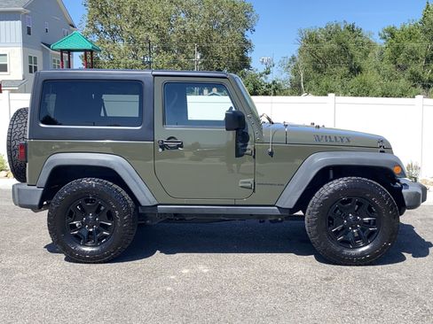 Used 2015 Jeep Wrangler Sport AWD/4WD image 7