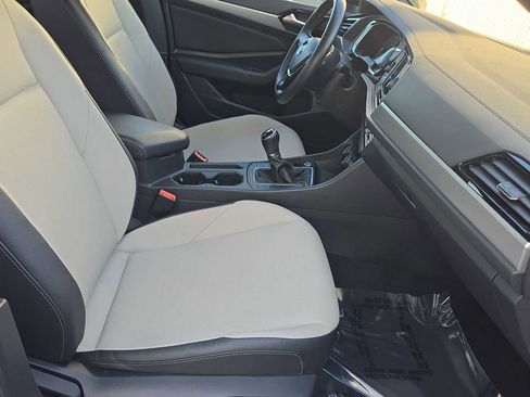 Used 2021 Volkswagen Jetta R-Line image 20