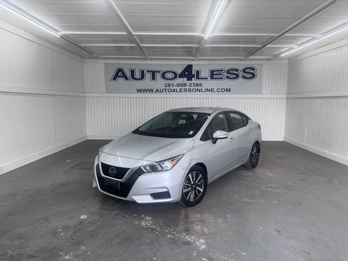 Used 2020 Nissan Versa SV FWD image 1