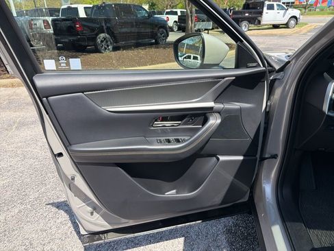 Used 2025 MAZDA CX-90 3.3 Turbo w/ Premium Plus Pkg image 17