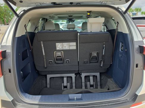 New 2026 Kia Carnival SX FWD image 10
