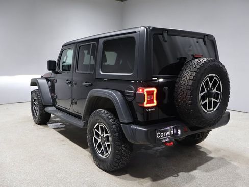 Used 2024 Jeep Wrangler Unlimited Rubicon w/ Convenience Group image 5