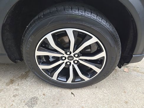 Used 2022 Ford Explorer ST-Line image 24