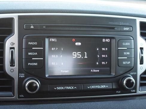 Used 2018 Kia Sportage LX FWD image 24