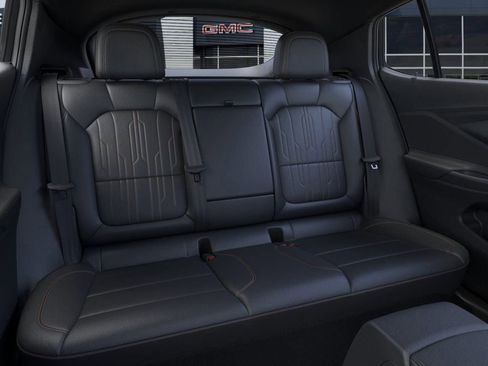 New 2026 Buick Envista Avenir image 17