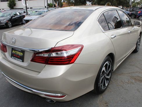Used 2016 Honda Accord EX image 36