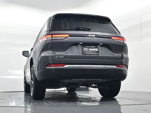 Used 2024 Jeep Grand Cherokee Limited w/ Trailer Tow Package AWD/4WD image 53