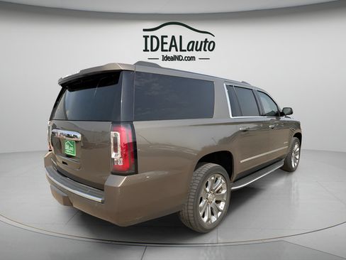 Used 2016 GMC Yukon XL Denali w/ Open Road Package AWD/4WD image 3