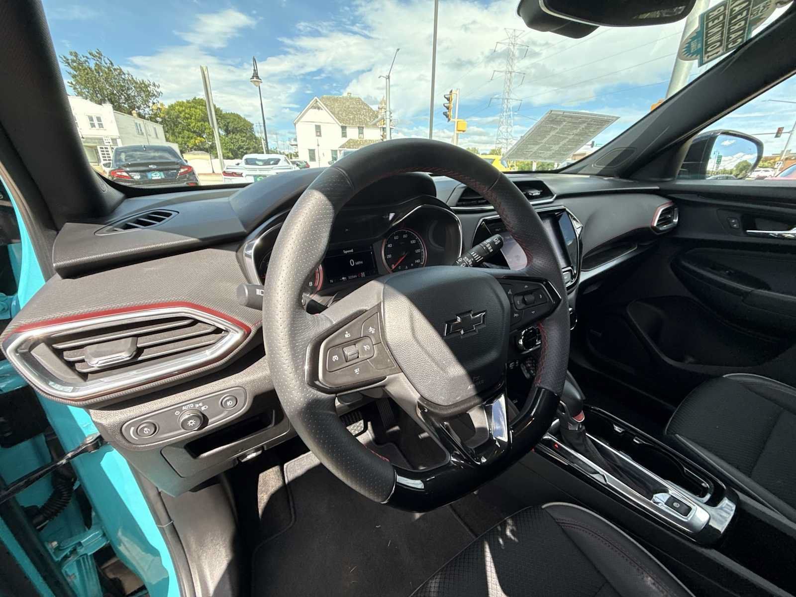 Used 2021 Chevrolet TrailBlazer RS w/ Sun and Liftgate Package AWD/4WD image 10