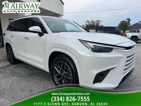 Used 2026 Lexus TX 350 FWD w/ Technology Package image 4