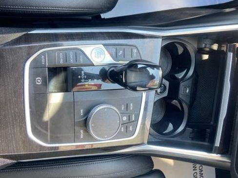 Used 2019 BMW 330i xDrive Sedan w/ Driving Assistance Package AWD/4WD image 13