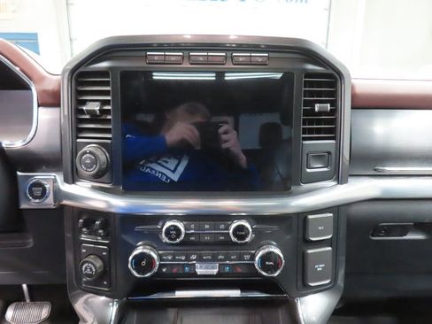 Used 2022 Ford F150 Lariat w/ Equipment Group 502A High AWD/4WD image 58