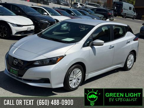Used 2025 Nissan Leaf S FWD image 1