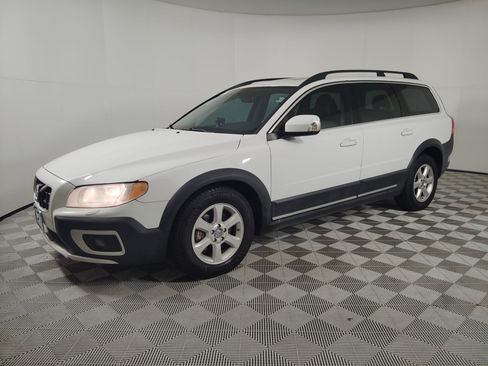 Used 2010 Volvo XC70 3.2 image 20