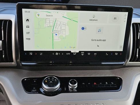 New 2026 Ford Expedition Active image 14